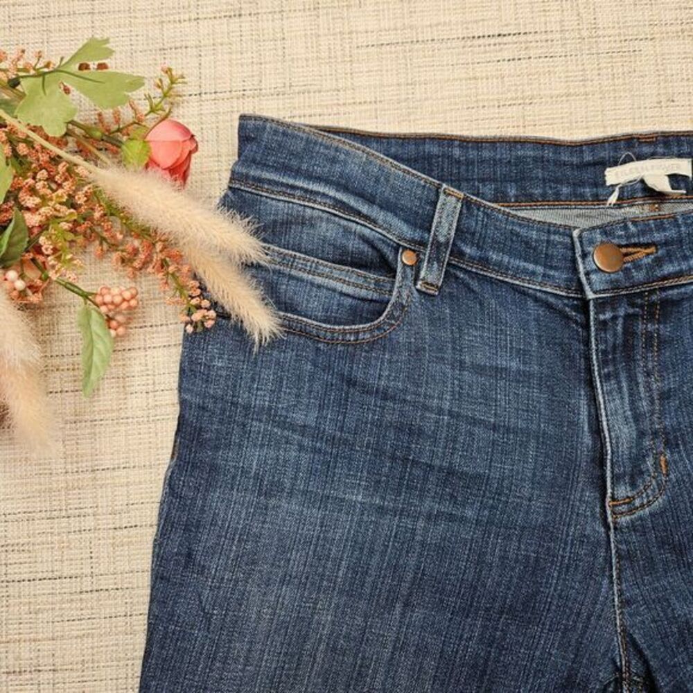 Eileen Fisher‎ Classic Medium Wash Straight Leg Denim Jeans Size 6 - Picture 3 of 6